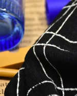 شال مشکی پلیسه چهارخونه کد 1452 - Image 4