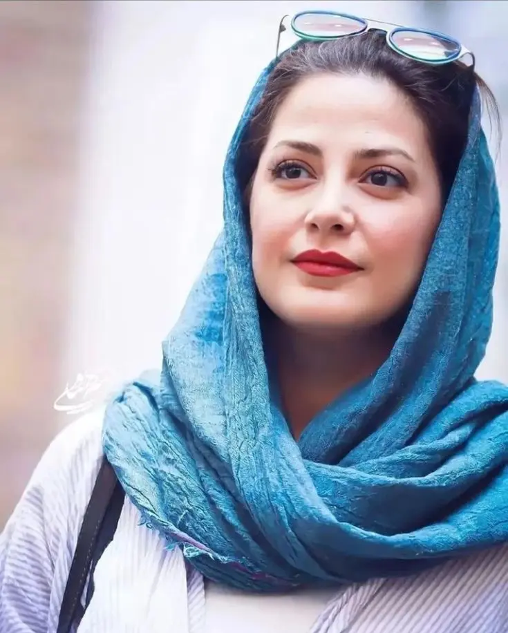 شال ابی پلیسه طناز طباطبایی