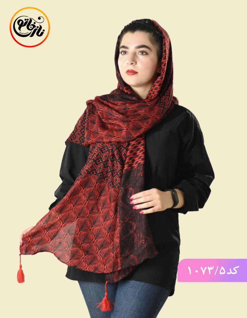 شال نخی گلبرگ قرمز