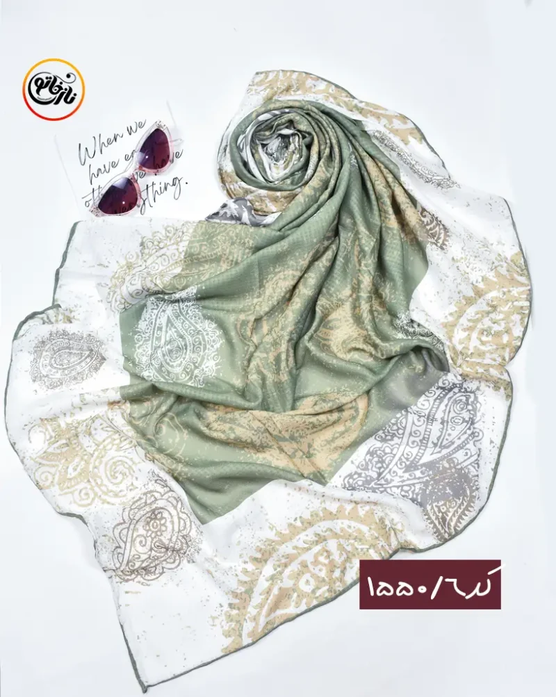 روسری طرحدار نخی