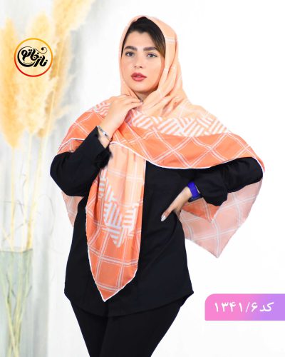 روسری حریرنخ رنگ سال هلویی