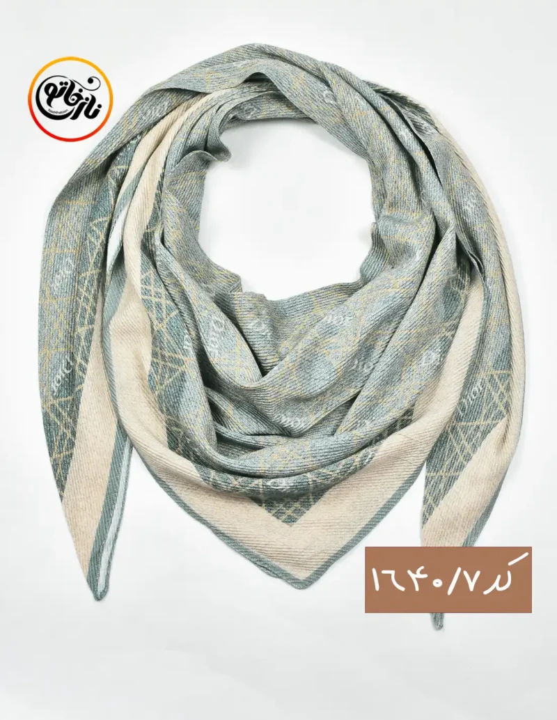 روسری طرح دار