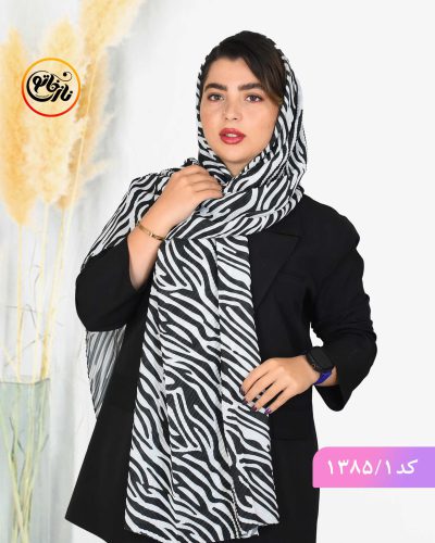 شال پلیسه سفید مشکی