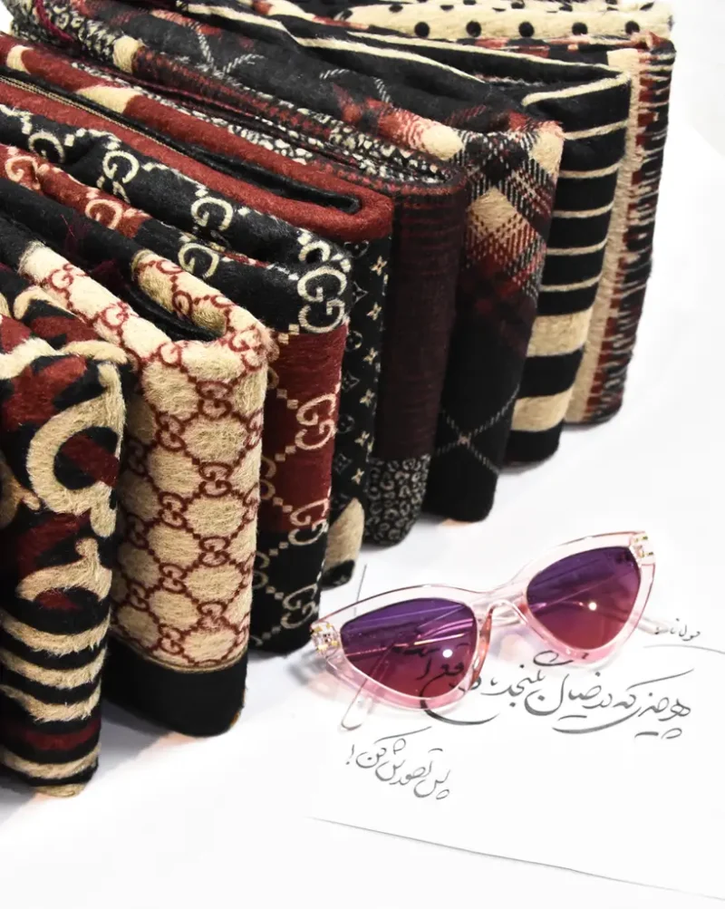 شال مخمل زرشکی مشکی کد 1557 - Image 1