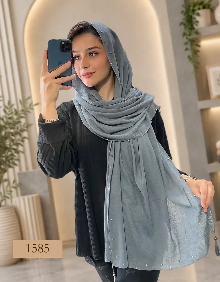 شال پلیسه دور مروارید