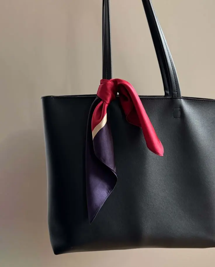 بستن مینی اسکارف به بند کیف