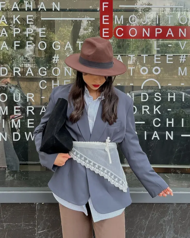 مینی اسکارف به عنوان کمربند