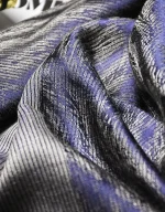 روسری ابریشم ژاکارد دورو طرح پر کد 1795 - Image 2