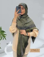 روسری ابریشم ژاکارد دورو طرح پر کد 1795