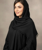 شال مشکی دور دانتل